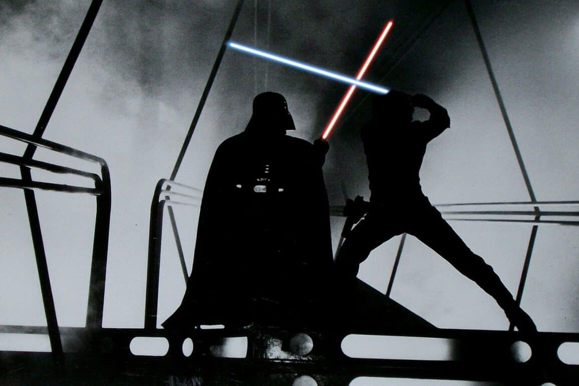 The 7 Different Lightsaber Combat Forms